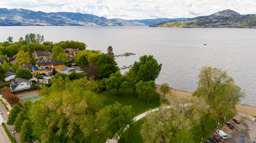 633 Glenwood Avenue, Kelowna, BC 