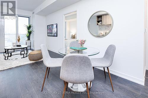 1718 - 2020 Bathurst Street, Toronto (Humewood-Cedarvale), ON - Indoor Photo Showing Dining Room