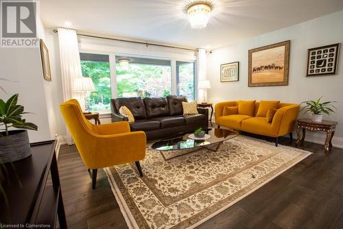 263 Riverbank Drive, Cambridge, ON - Indoor Photo Showing Living Room