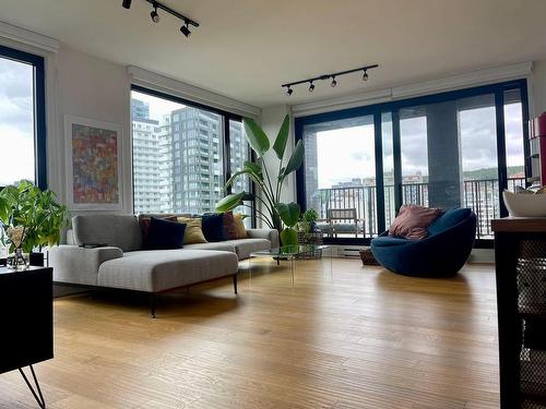 Living room - 1502-2020 Boul. René-Lévesque O., Montréal (Ville-Marie), QC - Indoor Photo Showing Living Room