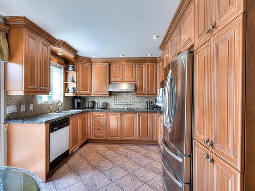 Kitchen - 265 Rue Maupassant, Dollard-Des-Ormeaux, QC - Indoor Photo Showing Kitchen