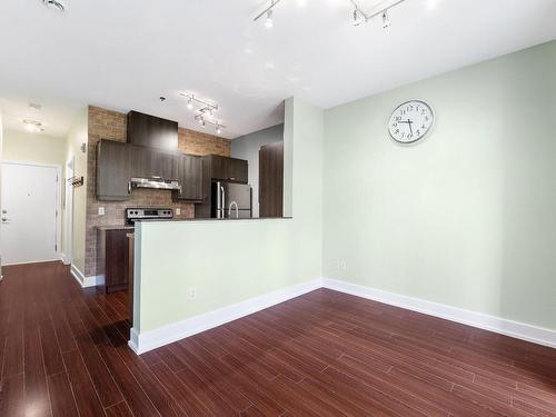 Overall view - 111-100 Av. Du Golf, La Prairie, QC - Indoor Photo Showing Kitchen