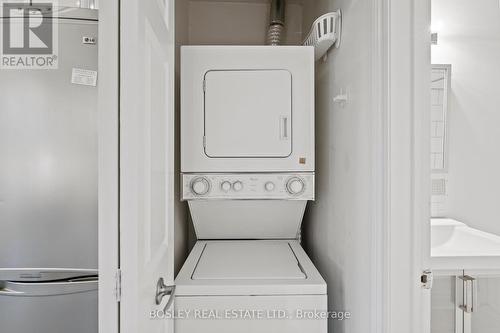 77 - 65 Mccaul Street, Toronto (Kensington-Chinatown), ON - Indoor Photo Showing Laundry Room