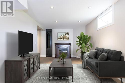 21 Duval Drive, Barrie, ON - Indoor Photo Showing Living Room