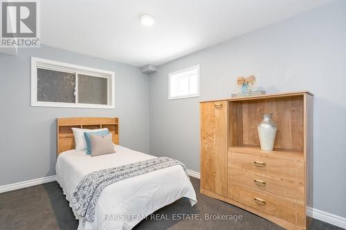 21 Duval Drive, Barrie (East Bayfield), ON - Indoor Photo Showing Bedroom