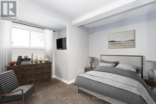 21 Duval Drive, Barrie (East Bayfield), ON - Indoor Photo Showing Bedroom