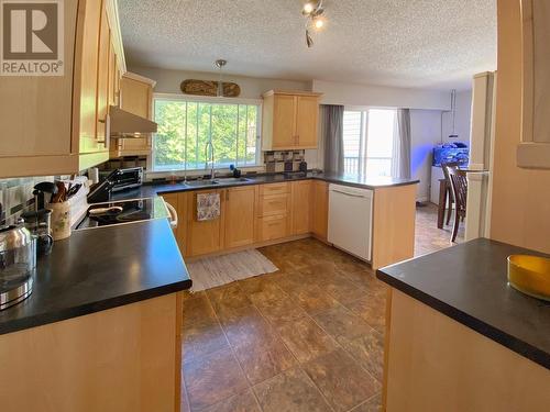 315 Alberta Place, Prince Rupert, BC - Indoor Photo Showing Kitchen With Double Sink