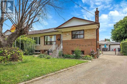 23 Rambler Place, Toronto (Glenfield-Jane Heights), ON - Outdoor