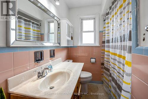 23 Rambler Place, Toronto (Glenfield-Jane Heights), ON - Indoor Photo Showing Bathroom