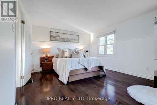 43 Grassington Crescent, Brampton, ON - Indoor Photo Showing Bedroom