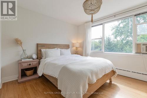 405 - 2054 Courtland Drive, Burlington (Brant), ON - Indoor Photo Showing Bedroom