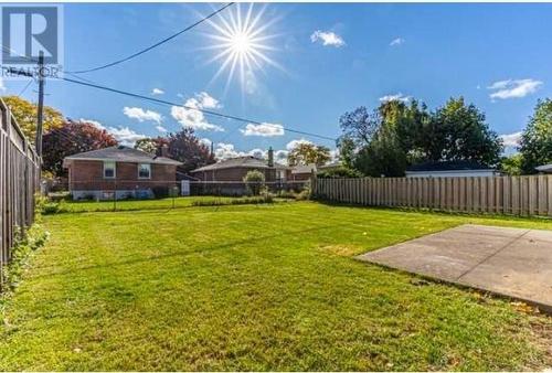 15 Greenwood Street, Hamilton, ON - Outdoor With Backyard