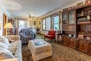 5473 Hillsdale Avenue, Niagara Falls, ON  - Indoor Photo Showing Living Room 