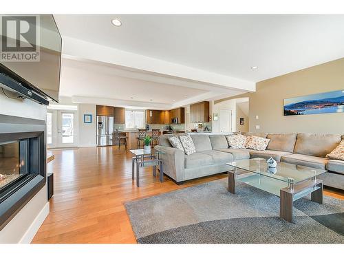 1788 Shayler Place, Kelowna, BC - Indoor Photo Showing Living Room With Fireplace