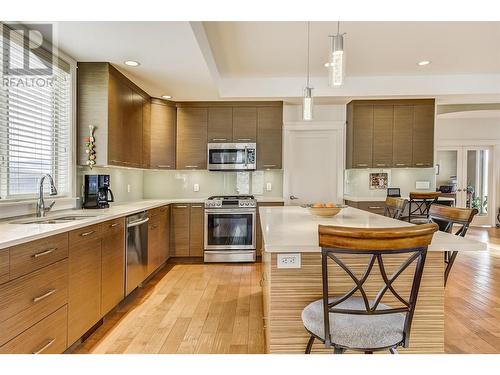 1788 Shayler Place, Kelowna, BC - Indoor Photo Showing Kitchen With Double Sink