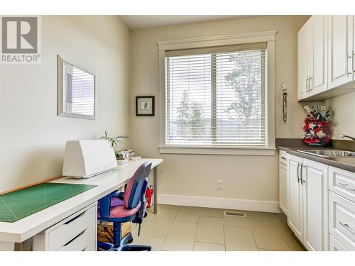 1788 Shayler Place, Kelowna, BC - Indoor Photo Showing Kitchen With Double Sink