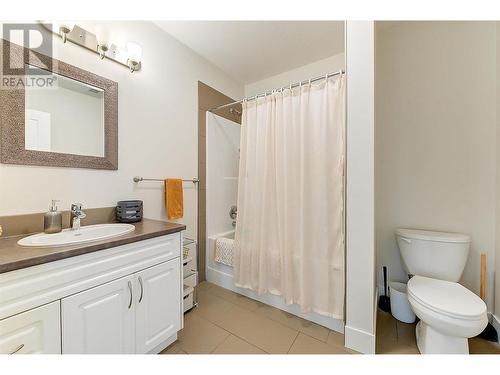 1788 Shayler Place, Kelowna, BC - Indoor Photo Showing Bathroom