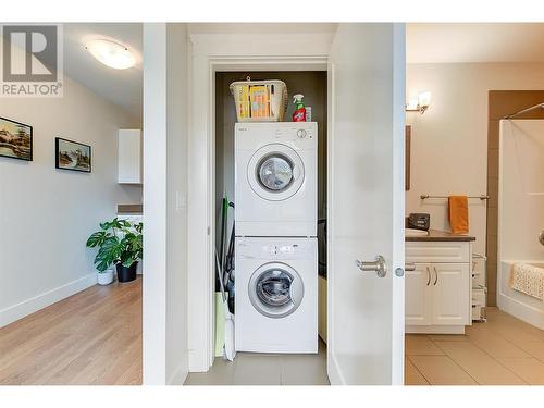 1788 Shayler Place, Kelowna, BC - Indoor Photo Showing Laundry Room