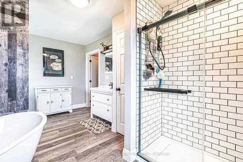 3941 Hwy 35, Kawartha Lakes (Cameron), ON - Indoor Photo Showing Bathroom