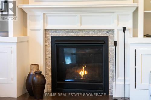 56 Fieldstone Crescent S, Middlesex Centre (Komoka), ON - Indoor Photo Showing Living Room With Fireplace