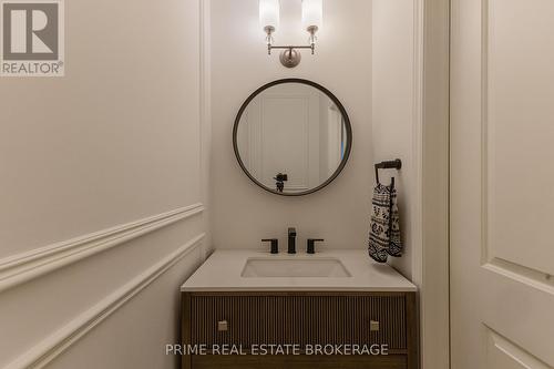 56 Fieldstone Crescent S, Middlesex Centre (Komoka), ON - Indoor Photo Showing Bathroom