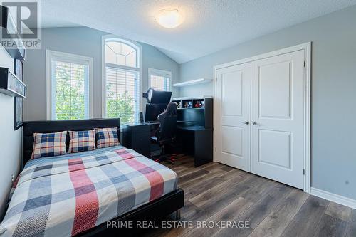 56 Fieldstone Crescent S, Middlesex Centre (Komoka), ON - Indoor Photo Showing Bedroom