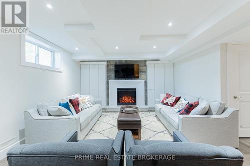 56 Fieldstone Crescent S, Middlesex Centre (Komoka), ON - Indoor With Fireplace