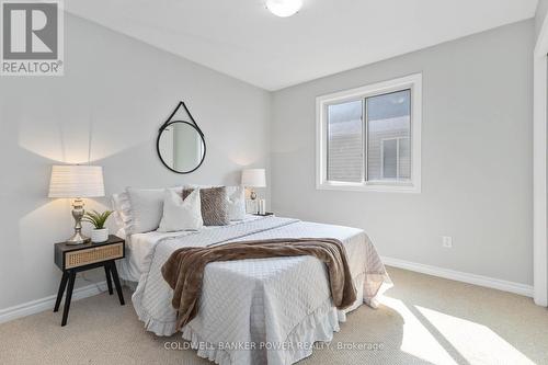 1434 Mickleborough Drive, London, ON - Indoor Photo Showing Bedroom