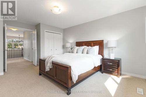 1434 Mickleborough Drive, London, ON - Indoor Photo Showing Bedroom