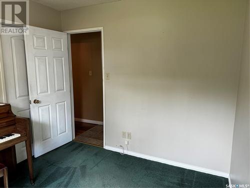 206 2Nd Avenue E, Lampman, SK - Indoor Photo Showing Other Room