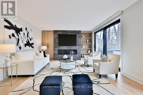 1266 Minaki Road, Mississauga (Mineola), ON - Indoor Photo Showing Living Room With Fireplace