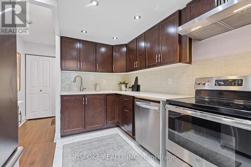 1611 - 115 Hillcrest Avenue, Mississauga (Cooksville), ON - Indoor Photo Showing Kitchen