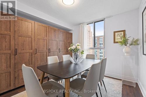 1611 - 115 Hillcrest Avenue, Mississauga (Cooksville), ON - Indoor Photo Showing Dining Room