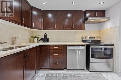 1611 - 115 Hillcrest Avenue, Mississauga (Cooksville), ON - Indoor Photo Showing Kitchen With Double Sink With Upgraded Kitchen