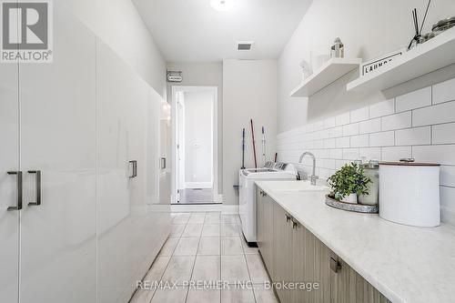 344 Amos Drive, Caledon, ON - Indoor Photo Showing Bathroom