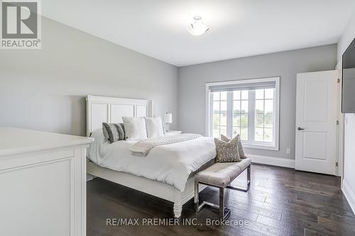 344 Amos Drive, Caledon, ON - Indoor Photo Showing Bedroom