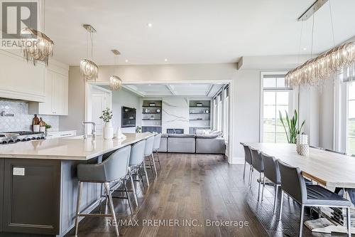 344 Amos Drive, Caledon, ON - Indoor Photo Showing Kitchen With Upgraded Kitchen