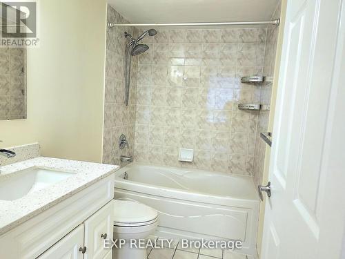 2530 - 3888 Duke Of York Boulevard S, Mississauga (City Centre), ON - Indoor Photo Showing Bathroom