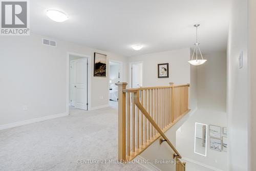 7387 Sherrilee Crescent, Niagara Falls, ON - Indoor Photo Showing Other Room