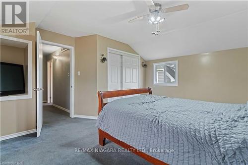 112 Clara Street, Thorold, ON - Indoor Photo Showing Bedroom