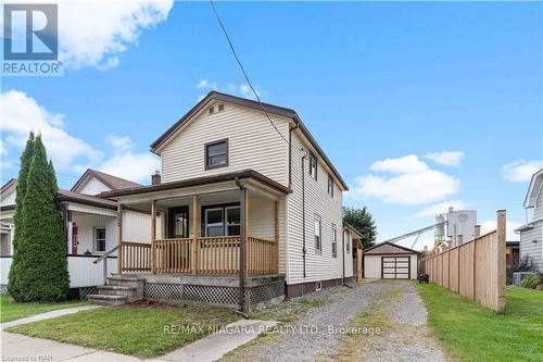 112 Clara Street, Thorold, ON - Outdoor With Deck Patio Veranda