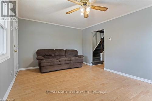 112 Clara Street, Thorold, ON - Indoor