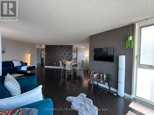 1003 - 185 Ontario Street, Kingston, ON - Indoor Photo Showing Living Room