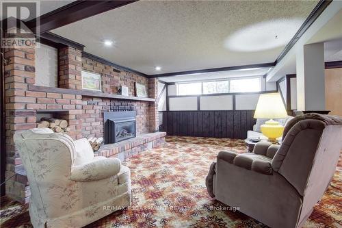 247 Fernwood Crescent, Hamilton, ON - Indoor Photo Showing Living Room With Fireplace