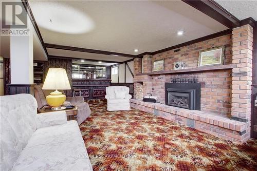 247 Fernwood Crescent, Hamilton (Hampton Heights), ON - Indoor Photo Showing Living Room With Fireplace