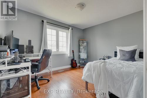 337 Featherstone Crescent, Kitchener, ON - Indoor Photo Showing Bedroom