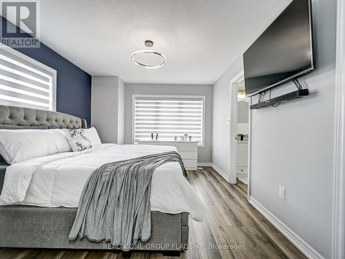 5 Rapids Lane, Hamilton (Vincent), ON - Indoor Photo Showing Bedroom