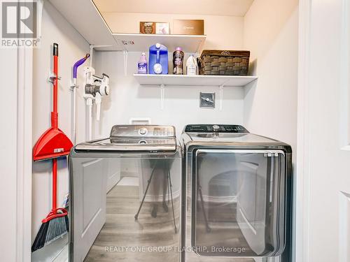 5 Rapids Lane, Hamilton (Vincent), ON - Indoor Photo Showing Laundry Room