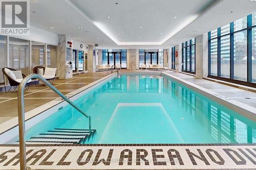 625 - 115 Blue Jays Way, Toronto (Waterfront Communities), ON - Indoor Photo Showing Other Room With In Ground Pool