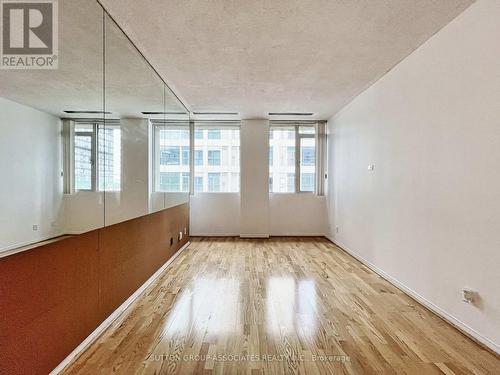 406 - 555 Yonge Street, Toronto, ON - Indoor Photo Showing Other Room